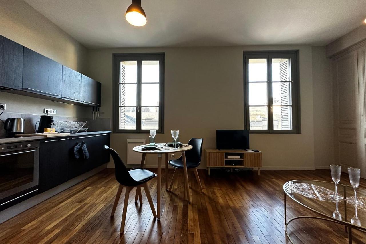 Le Magistral Beautiful One-Bedroom Apartment In The Historic Heart Of טור מראה חיצוני תמונה